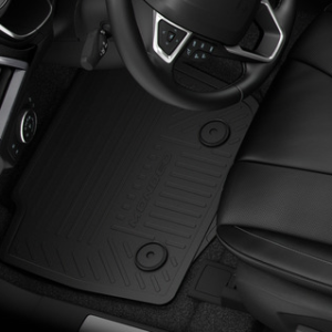 Tepih, gumijasti spredaj in zadaj, črne barve